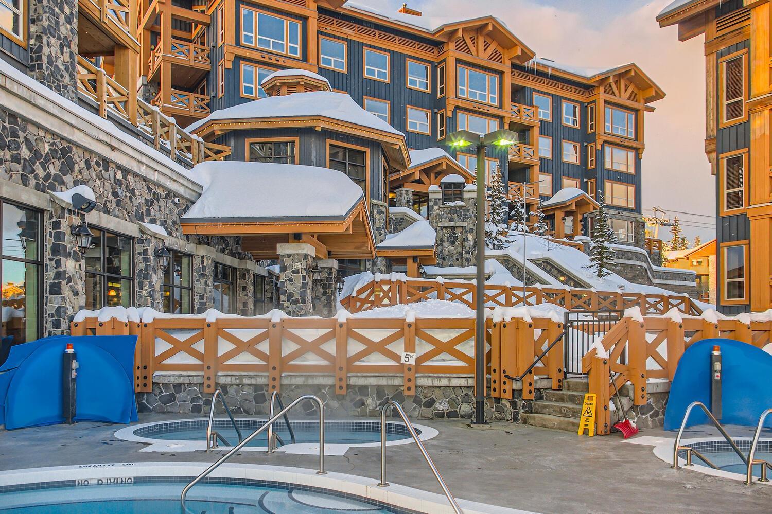 Stonegate Resort Unit A402 Big White Ski Resort Exterior photo